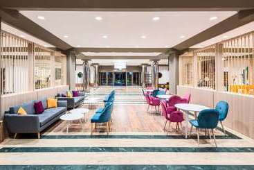 هتل Guadalajara & Conference Center Affiliated by Melia