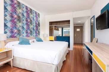 هتل Guadalajara & Conference Center Affiliated by Melia