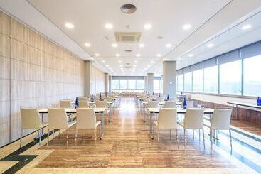 هتل Guadalajara & Conference Center Affiliated by Melia