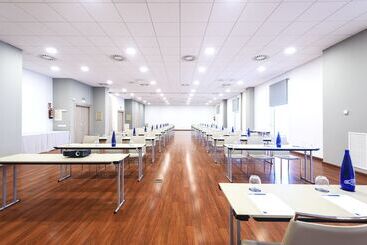هتل Guadalajara & Conference Center Affiliated by Melia