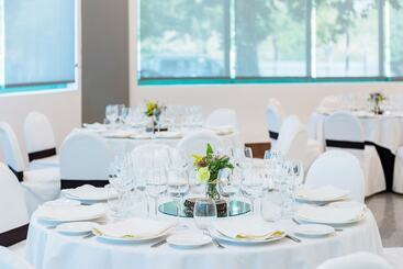 هتل Guadalajara & Conference Center Affiliated by Melia