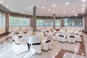 هتل Guadalajara & Conference Center Affiliated by Melia