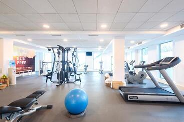 هتل Guadalajara & Conference Center Affiliated by Melia