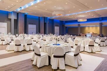 هتل Guadalajara & Conference Center Affiliated by Melia