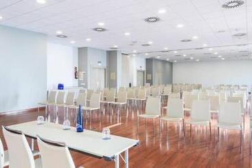 هتل Guadalajara & Conference Center Affiliated by Melia