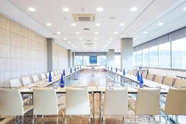 هتل Guadalajara & Conference Center Affiliated by Melia