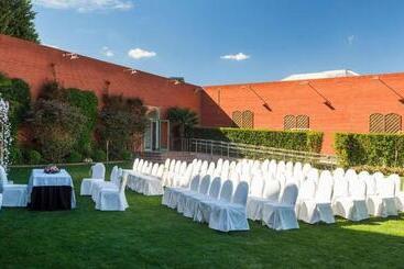 هتل Guadalajara & Conference Center Affiliated by Melia