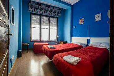 هتل Hostal Londres