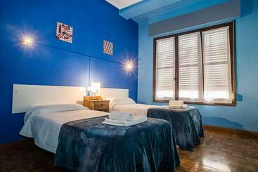 هتل Hostal Londres