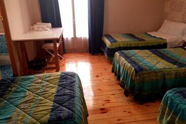 هتل Hostal Padre Isla 1