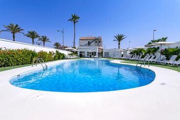 هتل Moon Dreams Roquetas (ex Roquetas Beach)