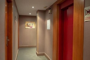 هتل Villa De Barajas