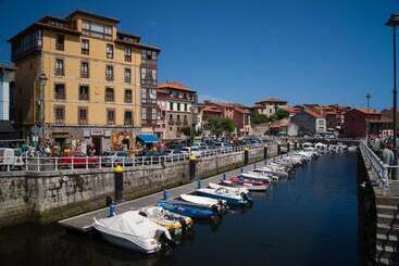 Puerto De Llanes