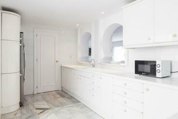 Suites Albayzin Del Mar