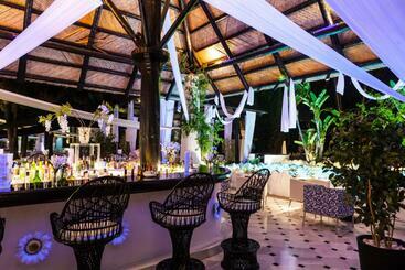 Suites Albayzin Del Mar