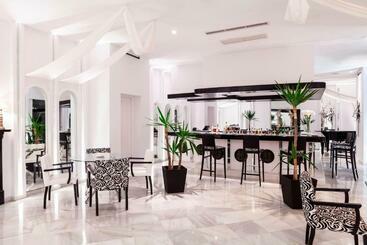 Suites Albayzin Del Mar