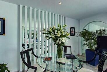 Suites Albayzin Del Mar