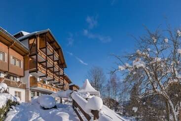 هتل Ferienalm Panorama Apartments