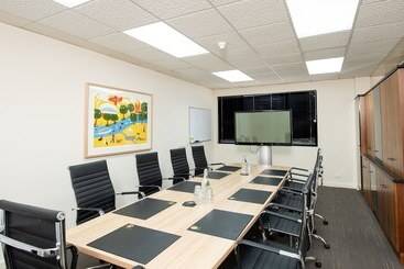 Comfort Hotel Adelaide Meridien