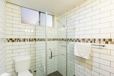 Elkira Court Motel