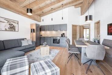 Отель Alpenparks Chalet & Apartment Alpina Seefeld