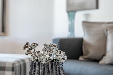 Отель Alpenparks Chalet & Apartment Alpina Seefeld