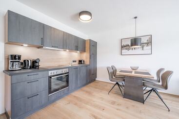 Отель Alpenparks Chalet & Apartment Alpina Seefeld
