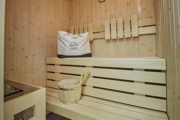 Отель Alpenparks Chalet & Apartment Alpina Seefeld