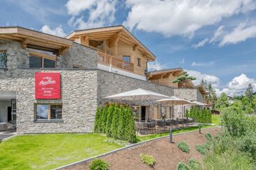 Отель Alpenparks Chalet & Apartment Alpina Seefeld