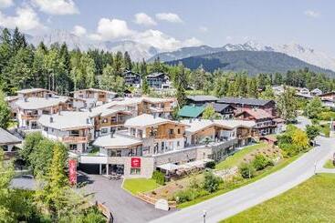 Отель Alpenparks Chalet & Apartment Alpina Seefeld