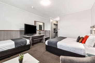 هتل Comfort Inn Glenelg