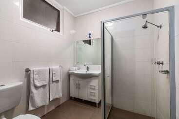 هتل Comfort Inn Glenelg