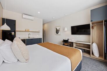 هتل Comfort Inn Regal Park
