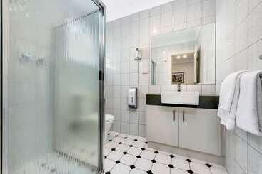 هتل Comfort Inn & Suites Manhattan