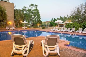 هتل Doubletree By Hilton Alice Springs