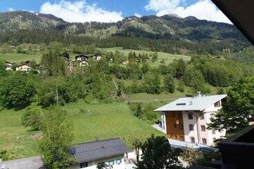 هتل Germania Gastein   Ganzjährig Inklusive Alpentherme Gastein & Sommersaison Inklusive Gasteiner Bergb