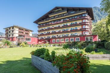 هتل Germania Gastein   Ganzjährig Inklusive Alpentherme Gastein & Sommersaison Inklusive Gasteiner Bergb