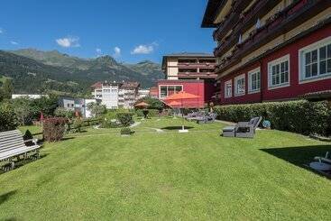 هتل Germania Gastein   Ganzjährig Inklusive Alpentherme Gastein & Sommersaison Inklusive Gasteiner Bergb