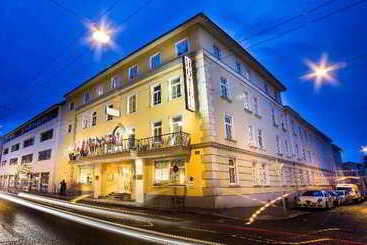 هتل Goldenes Theater  Salzburg