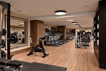 هتل Hilton Vienna Park