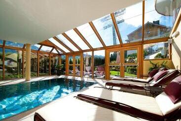 هتل Kaiserhof Kitzbühel, 4 Sterne Superior