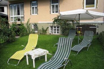 هتل Kur  Und Gästehaus Villa Anna