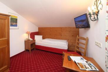 ホテル Lukashansl