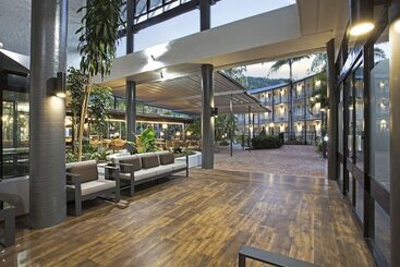 هتل Mantra Club Croc