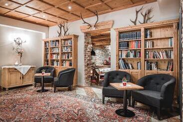 Post Seefeld Hotel & Spa