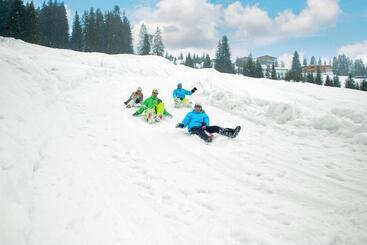 هتل Robinson Alpenrose Zürs