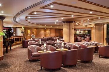 هتل Stamford Plaza Adelaide