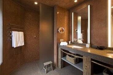 هتل Townhouse Weisses Kreuz
