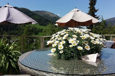 Wohlfühl & Genusshotel Felsenhof