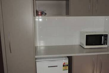 هتل Burke & Wills Mt Isa